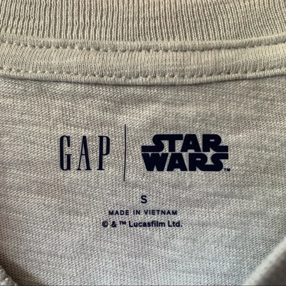 🆕Kids Size S GAP Star Wars Long Sleeve Tee Grey - Picture 2 of 3
